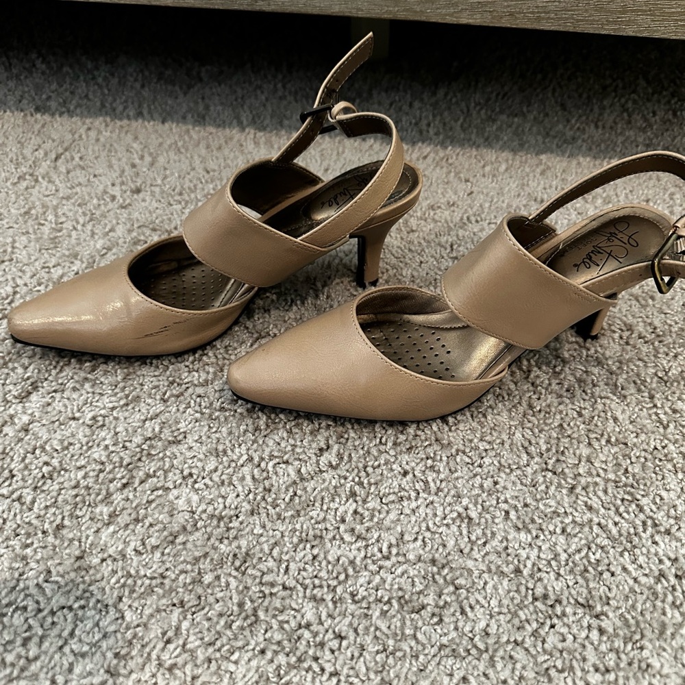 Life Stride Tan Slingback Heels
